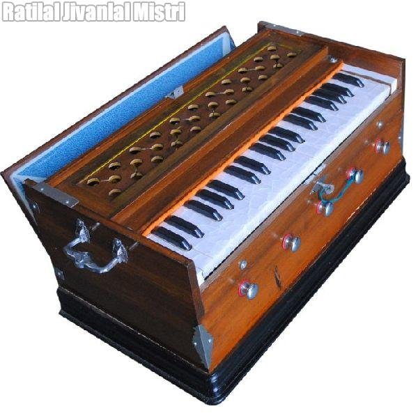 Pine Wood RJM-14 Portable Harmonium, For Musical Use, Color : Natural Color